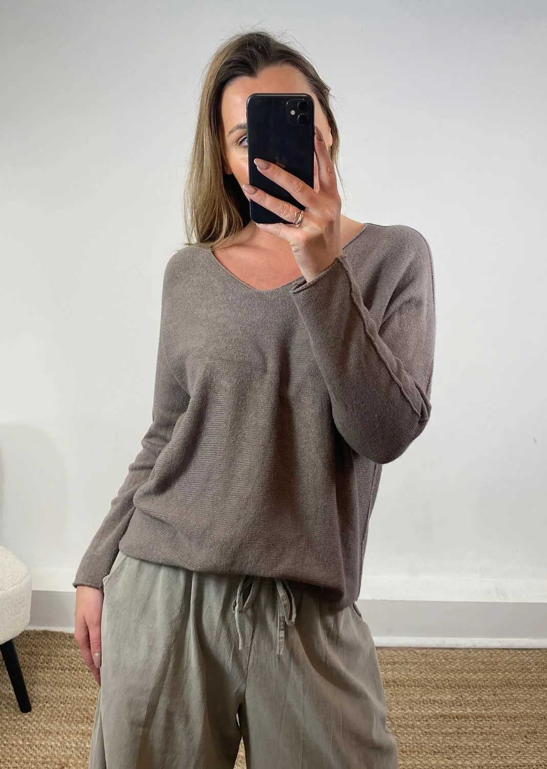 Lorna V Neck Jumper in Mocha