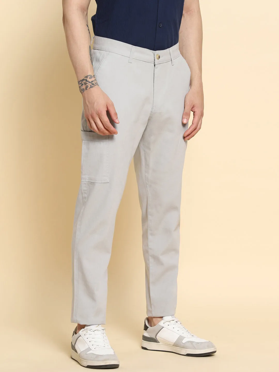 Men's Light Grey Cargo Comfortable Bottomwear With Smart Casual Look