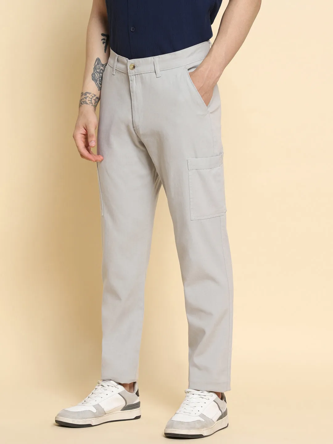 Men's Light Grey Cargo Comfortable Bottomwear With Smart Casual Look